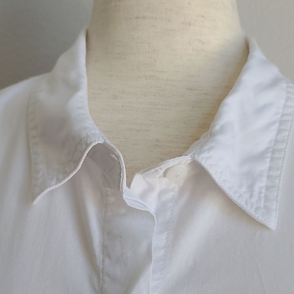UNIVERSAL THREAD CO. WOMAN'S SHIRT - Picture 4 of 10